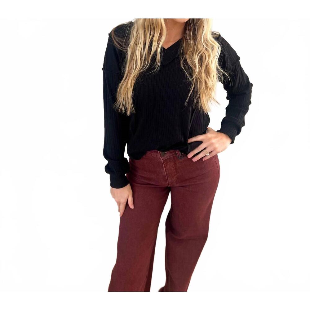 NEW HEIMISH USA mia v-neck top in black